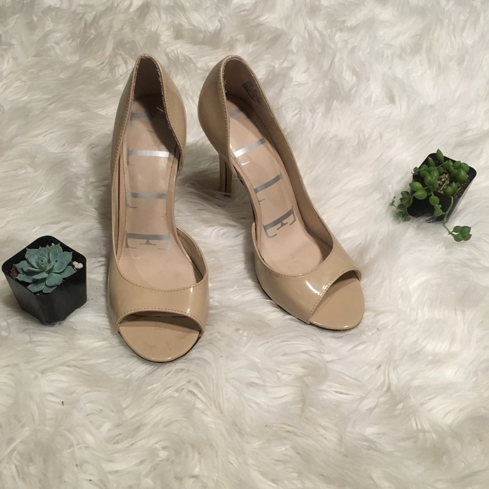 Elle peep toe cut out heels